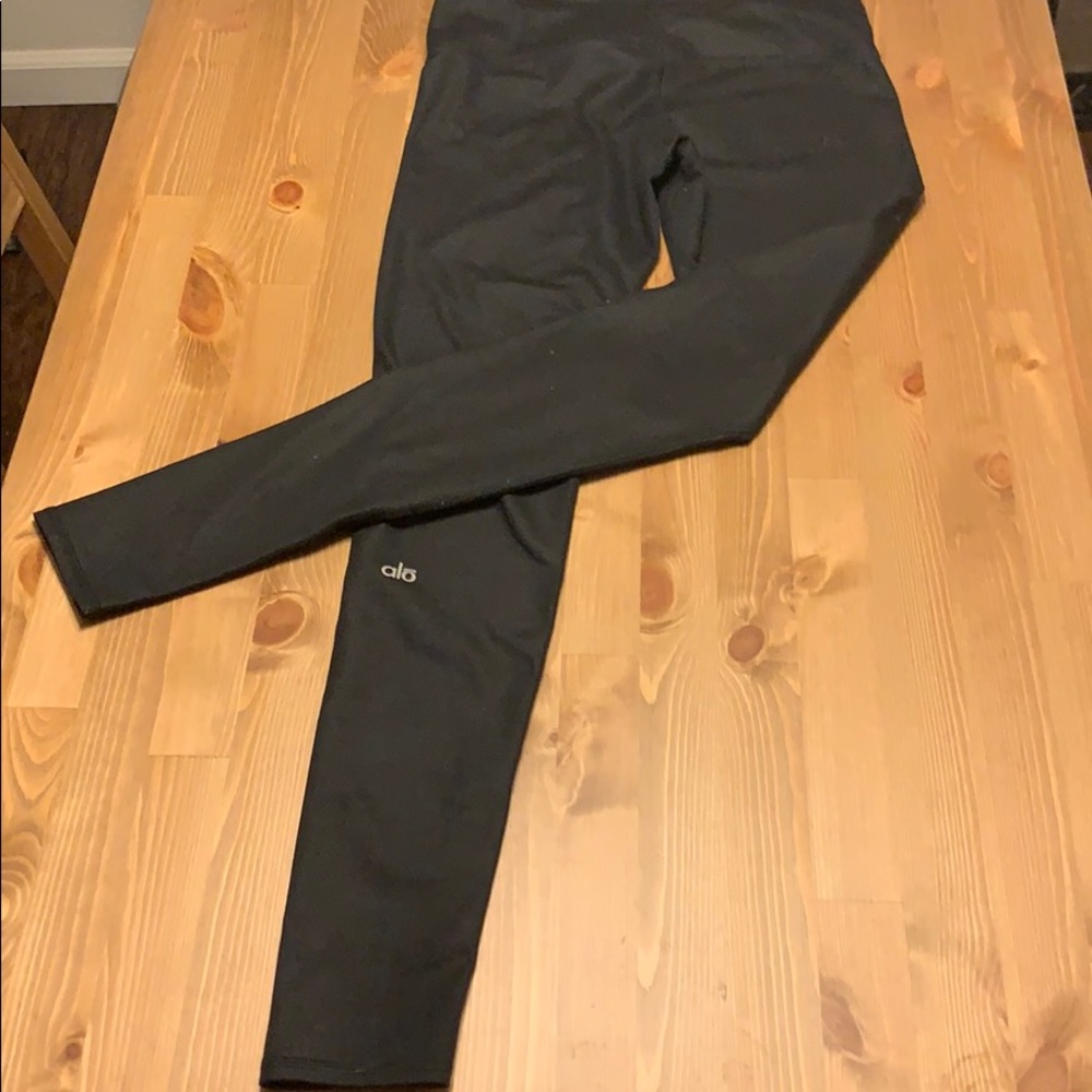 M - ALO Leggings - Black